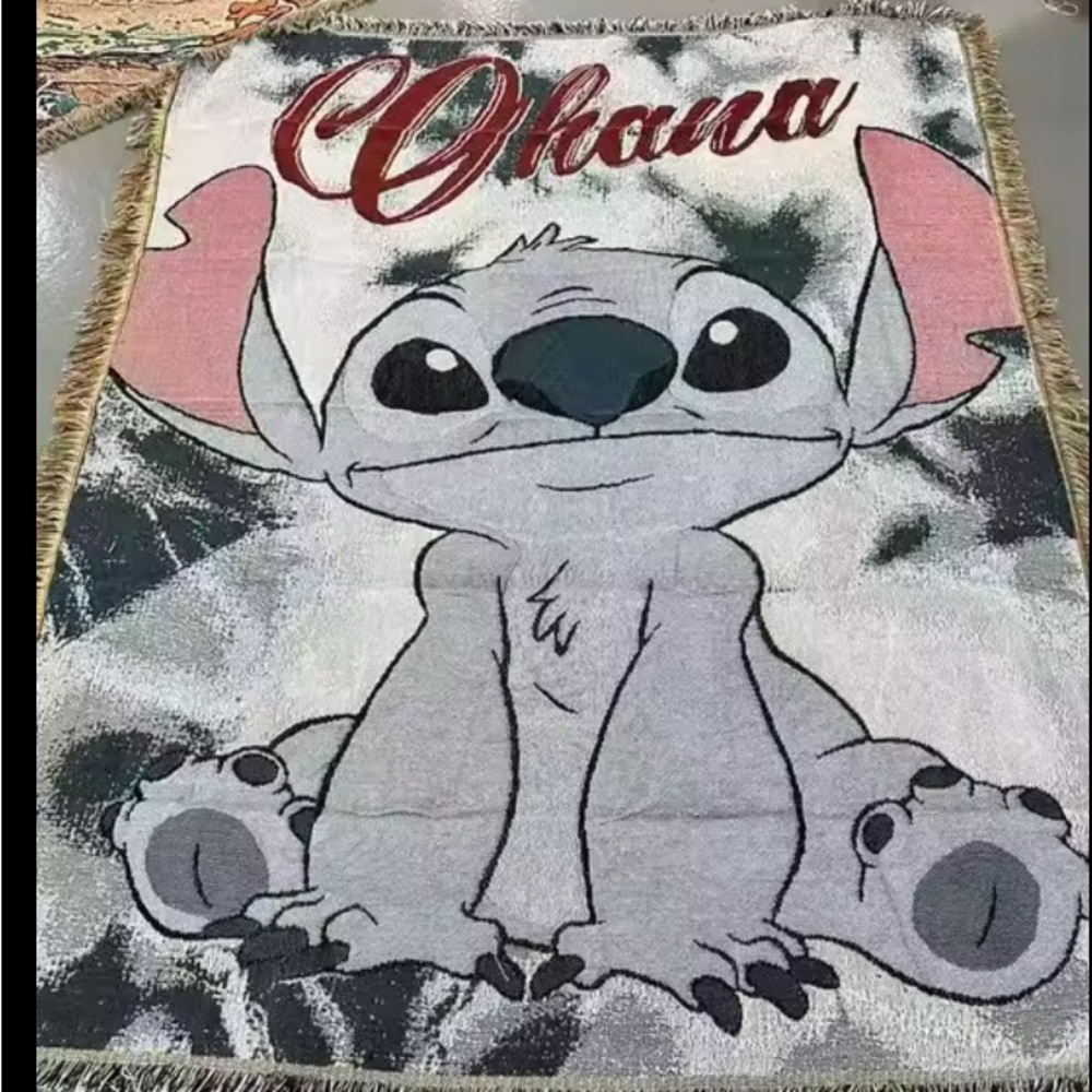 Disney Stitch Ohana Woven Throw Blanket